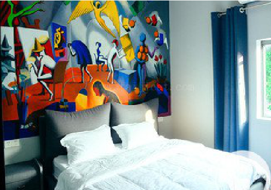 彝良县对于酒店的墙体彩绘而言更注重哪些方面？